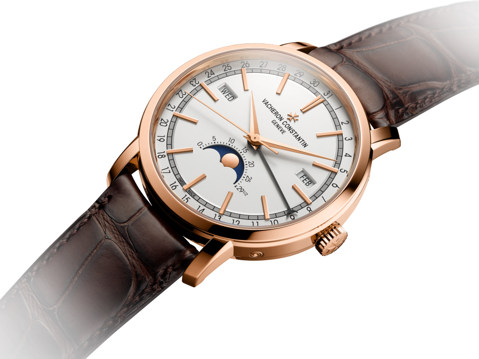 3/4 view - Packshot - Watch - Traditionnelle complete calendar - 41 mm Pink Gold with Alligator leather strap