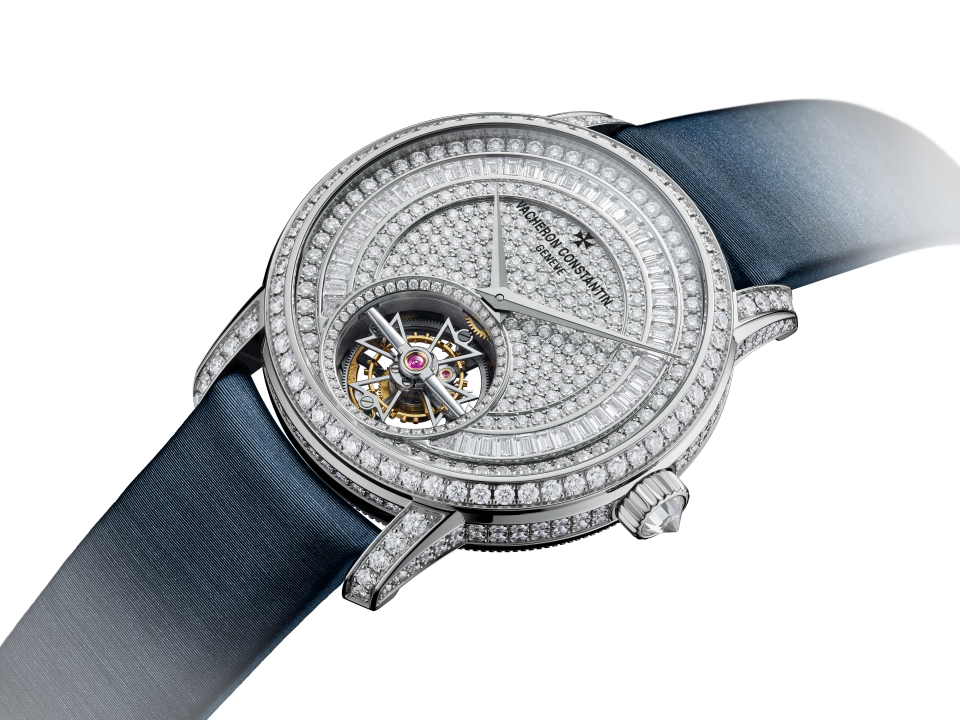 3/4 view - Packshot - Watch - Traditionnelle tourbillon jewellery - 39 mm White Gold with Satin, Alligator leather straps