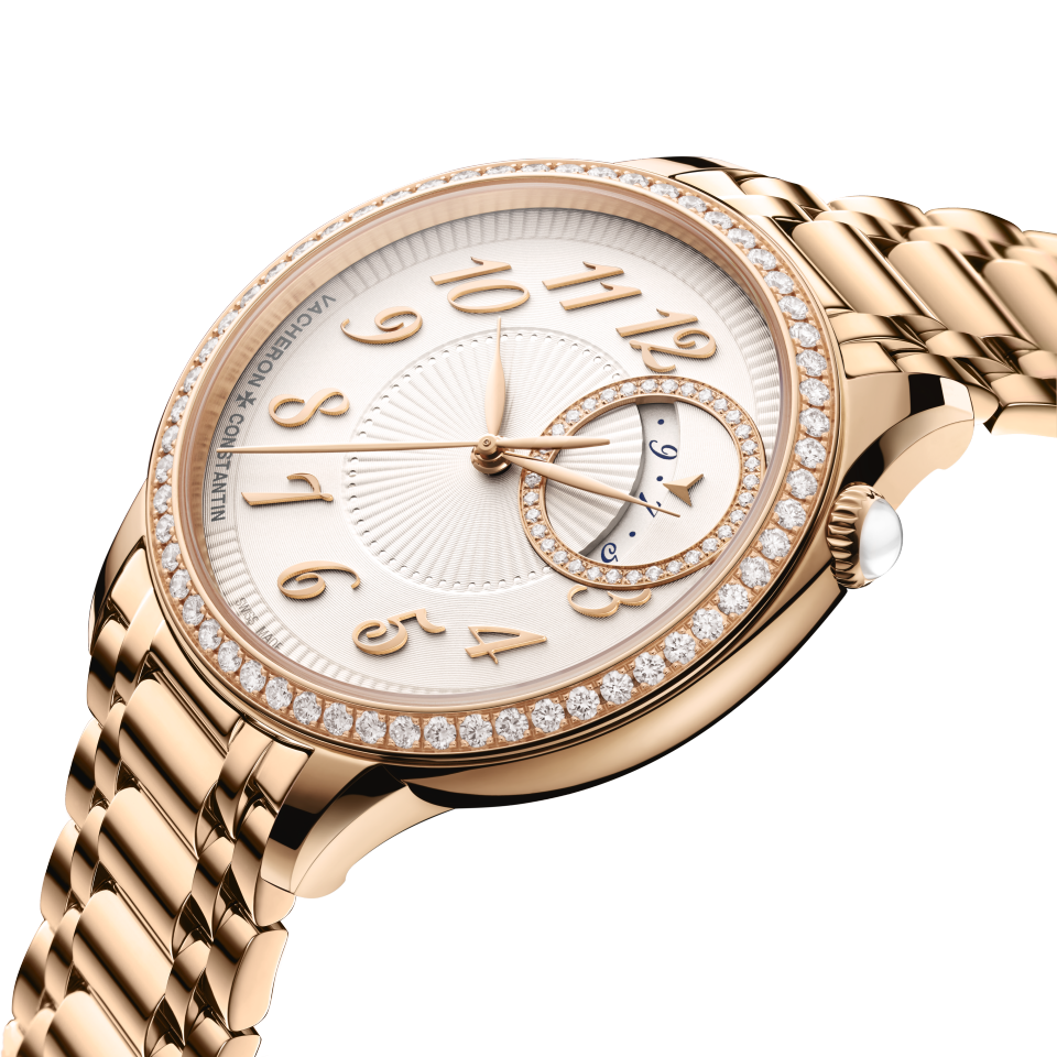 Other view - Ambiance product photo - Watch - Égérie self-winding - 35 mm Pink Gold with 18K pink gold strap