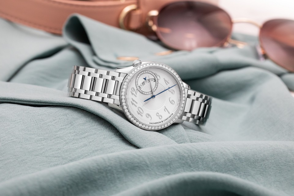 Other view - Lifestyle product photo - Watch - Egérie self-winding - 35 mm Steel with Stainless steel strap