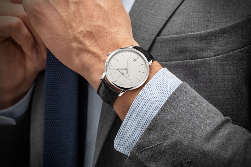 Other view - Lifestyle product photo - Watch - Patrimony self-winding - 40 mm White Gold with Alligator leather strap
