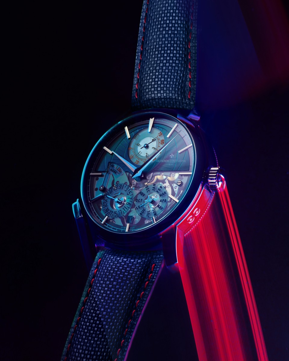 3/4 view - Image - Watch - Traditionnelle Twin Beat Perpetual Calendar - 42 mm Platinum with Calfskin leather strap