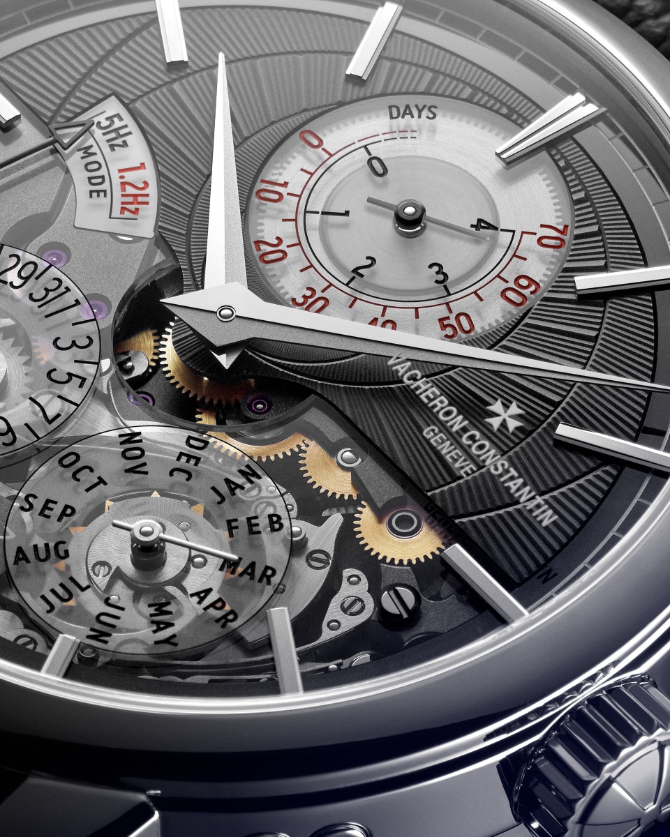 Close-up view - Image - Watch - Traditionnelle Twin Beat Perpetual Calendar - 42 mm Platinum with Calfskin leather strap