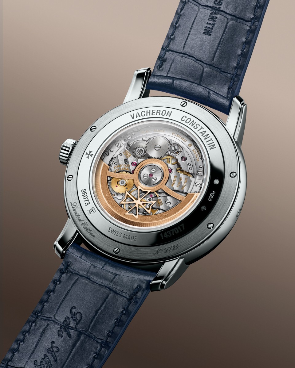 3/4 view - Image - Watch - Métiers d'Art The legend of the Chinese zodiac - year of the horse - 40 mm Platinum with Alligator leather strap