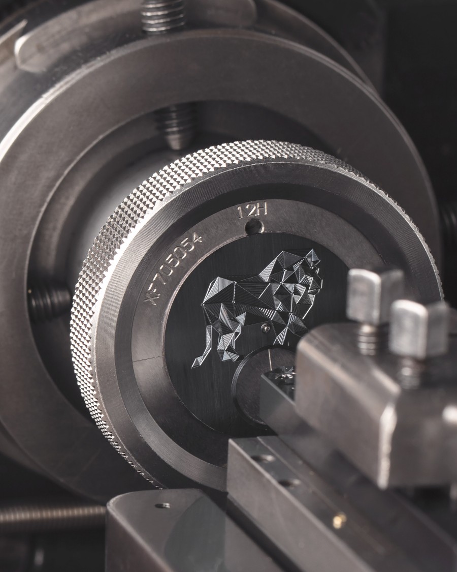 Figurative guilloche tool