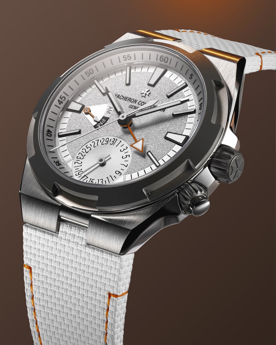 Overseas dual time Cardinal Points - North displayed on a dark background.